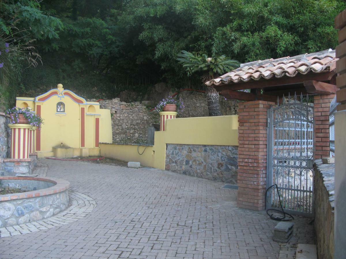 Azienda Agrituristica Le Terre Di San Leonardo Cetraro Bagian luar foto