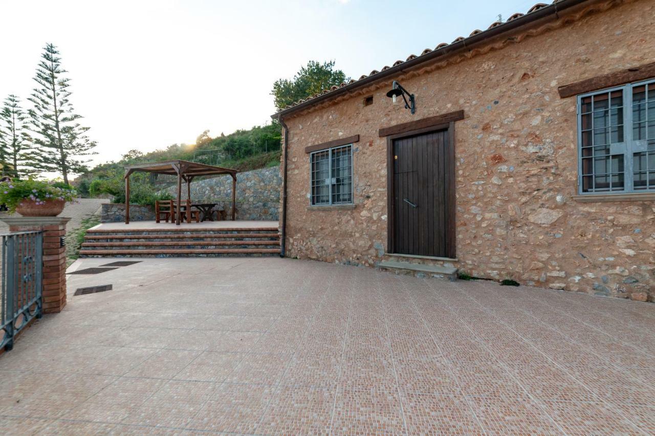 Azienda Agrituristica Le Terre Di San Leonardo Cetraro Bagian luar foto